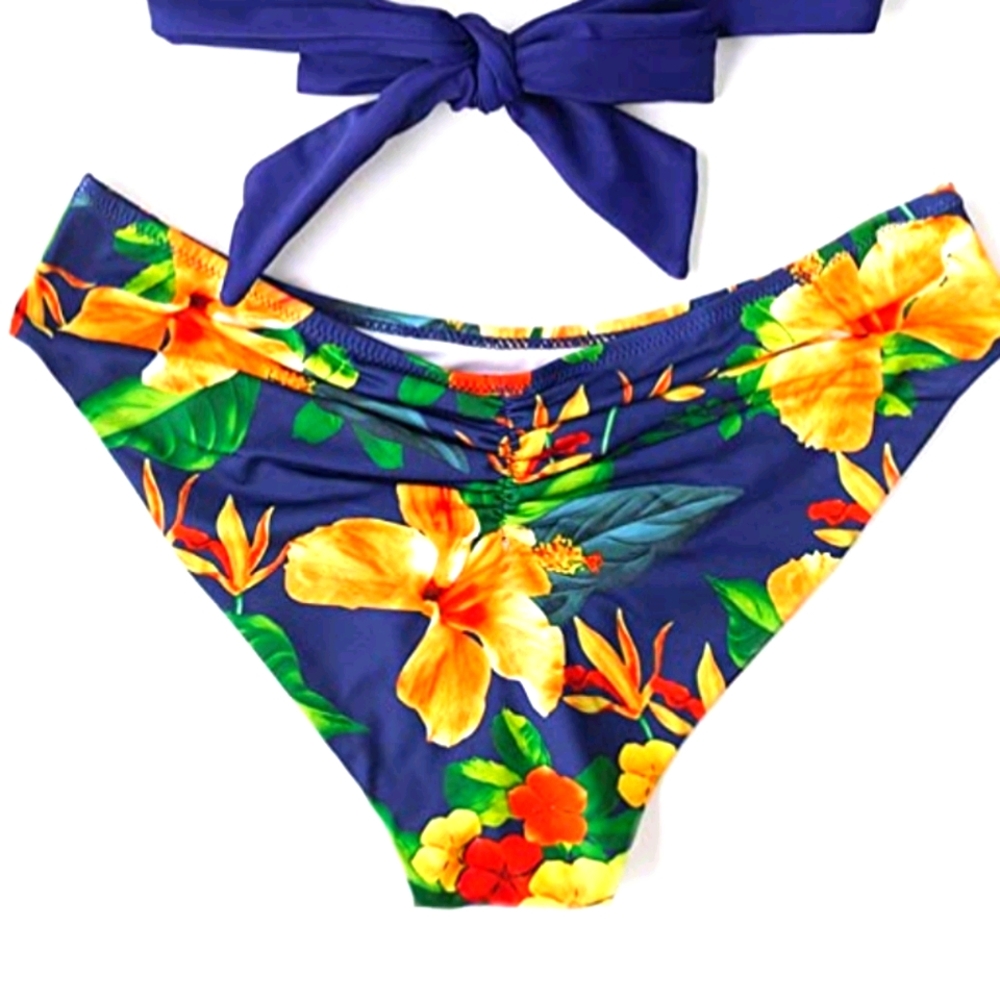 Cupshe Low Rise Flower Bikini Bottom Medium
